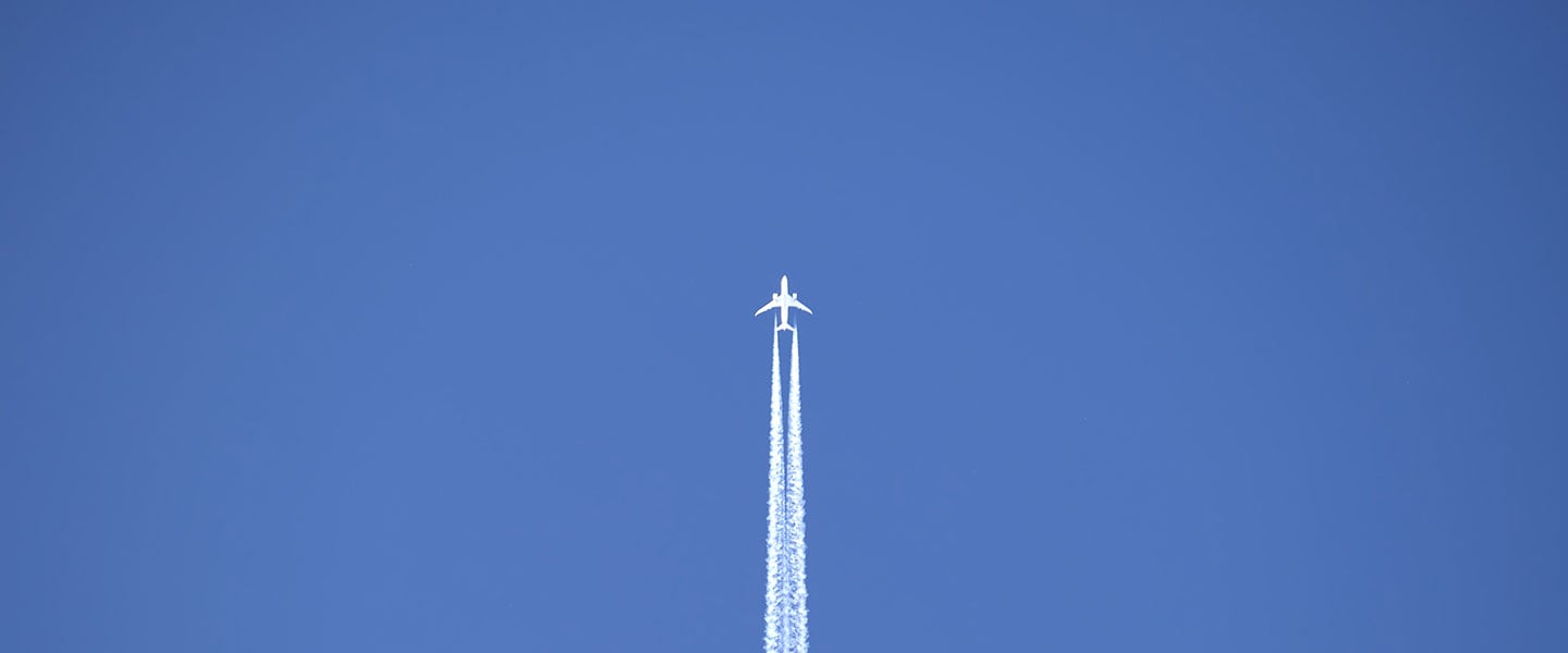 Banner image showing an airplane